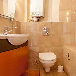 Klimatyczne Mieszkanie 3-pok. 200m Od Dworca Glownego Pkp Apartamento *