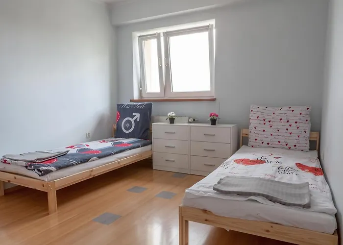 Klimatyczne Mieszkanie 3-pok. 200m Od Dworca Glownego Pkp * Wrocław