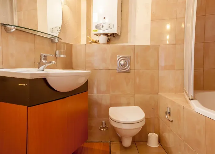 Klimatyczne Mieszkanie 3-pok. 200m Od Dworca Glownego Pkp Lejlighed *